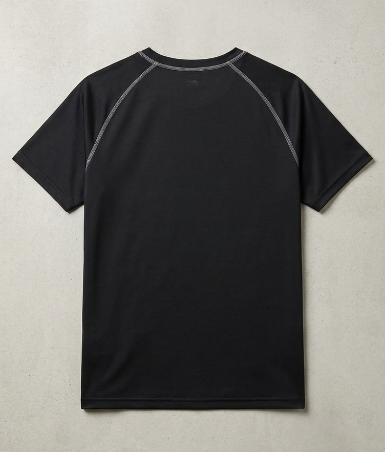 Russell Athletic crewneck shirt features