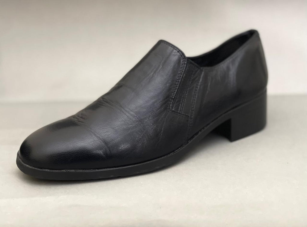 Trotters Ash Women's Slip On loafers