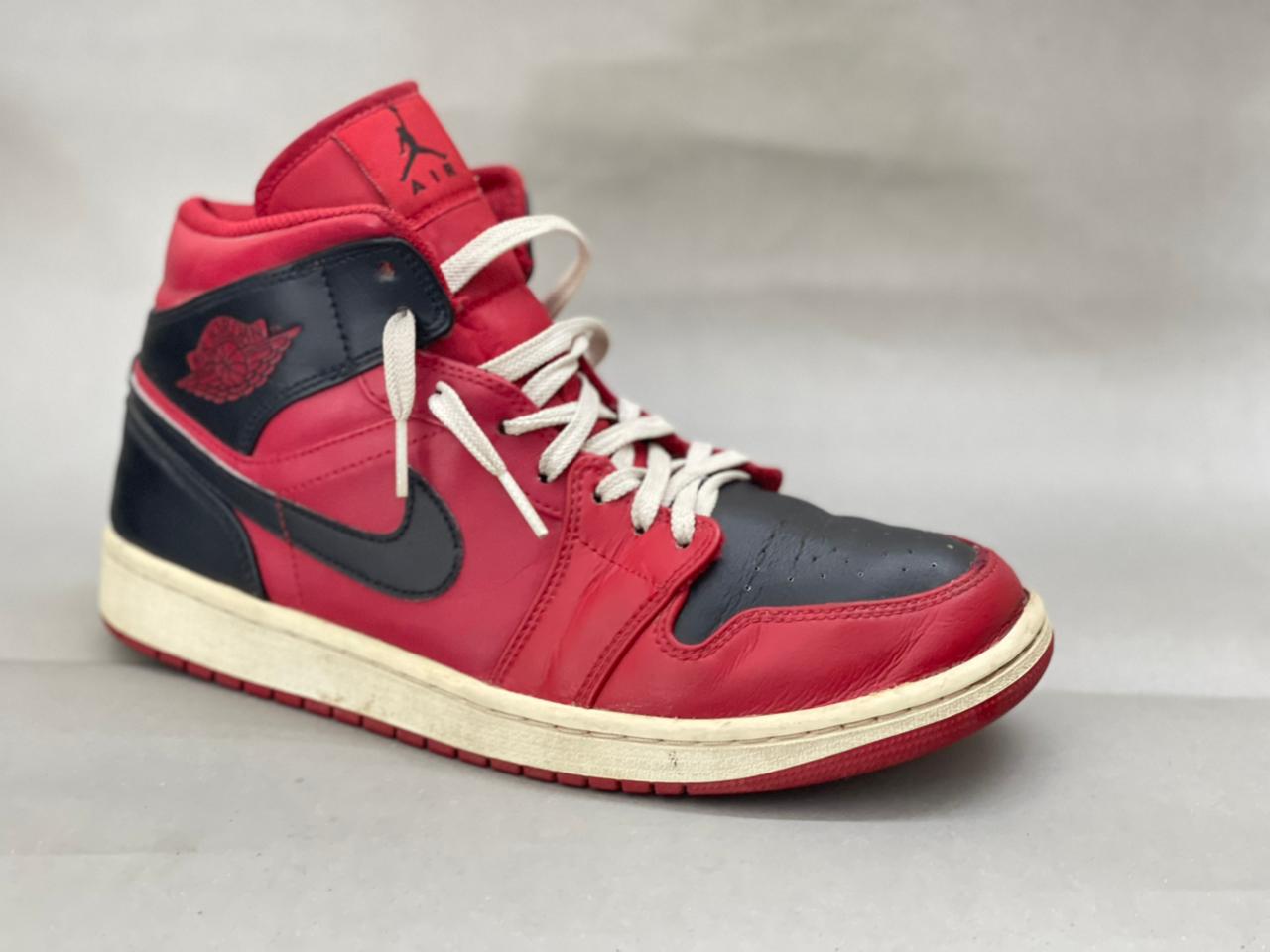 Nike Jordan 1 Mid