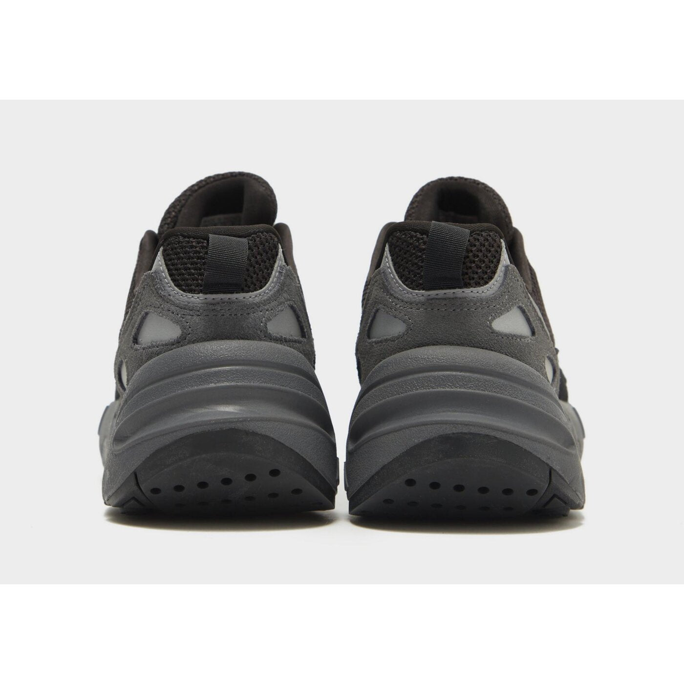 Adidas Men's ZX 22 Boost shoes